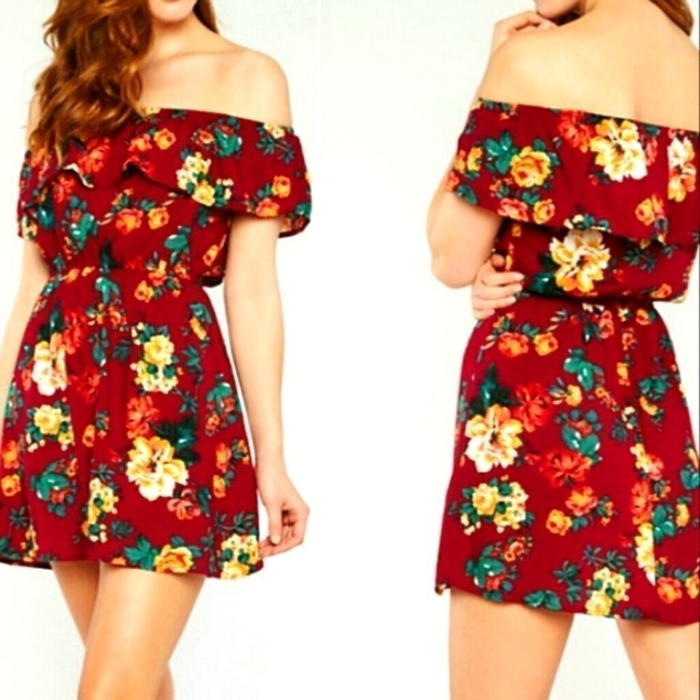FLORAL RUFFLED OFF THE SHOULDER DRESS sz Medium